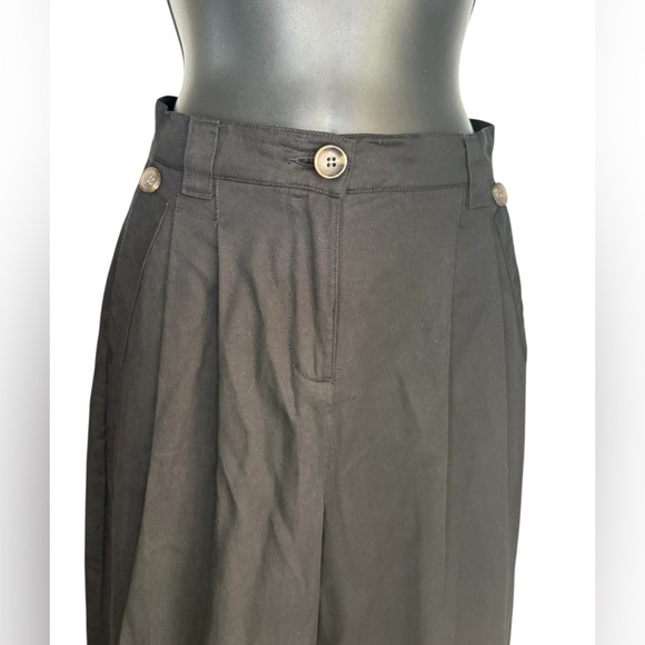 Every women’s black pleated dressy pants button detail pockets high waisted sz 2 - Picture 4 of 7